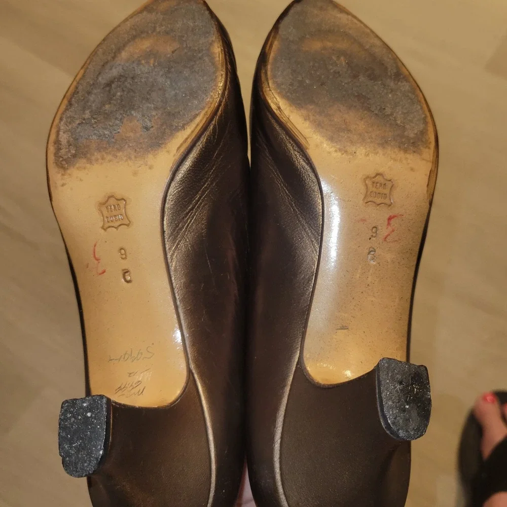 Bruno Magli Bronze Metallic copper Leather Pointed Toe Heels  6 designer‎ luxury
